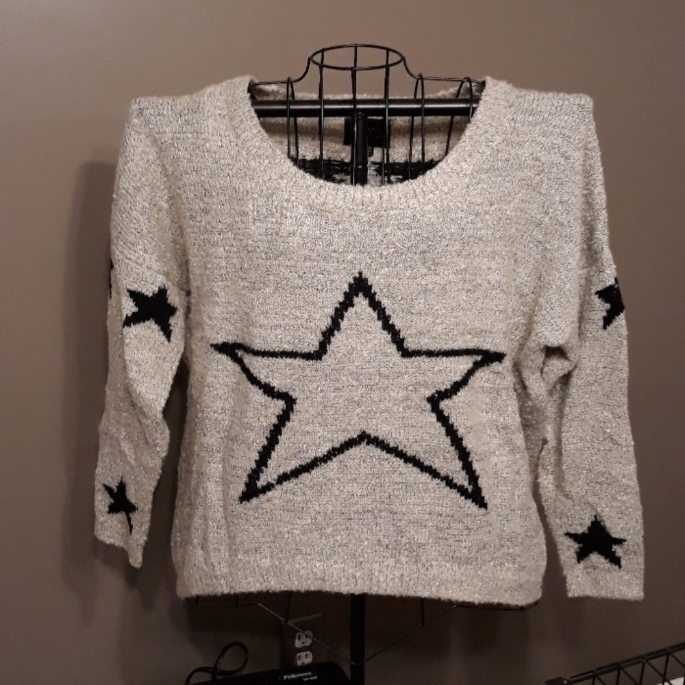 Sz XL Star Print Sweater